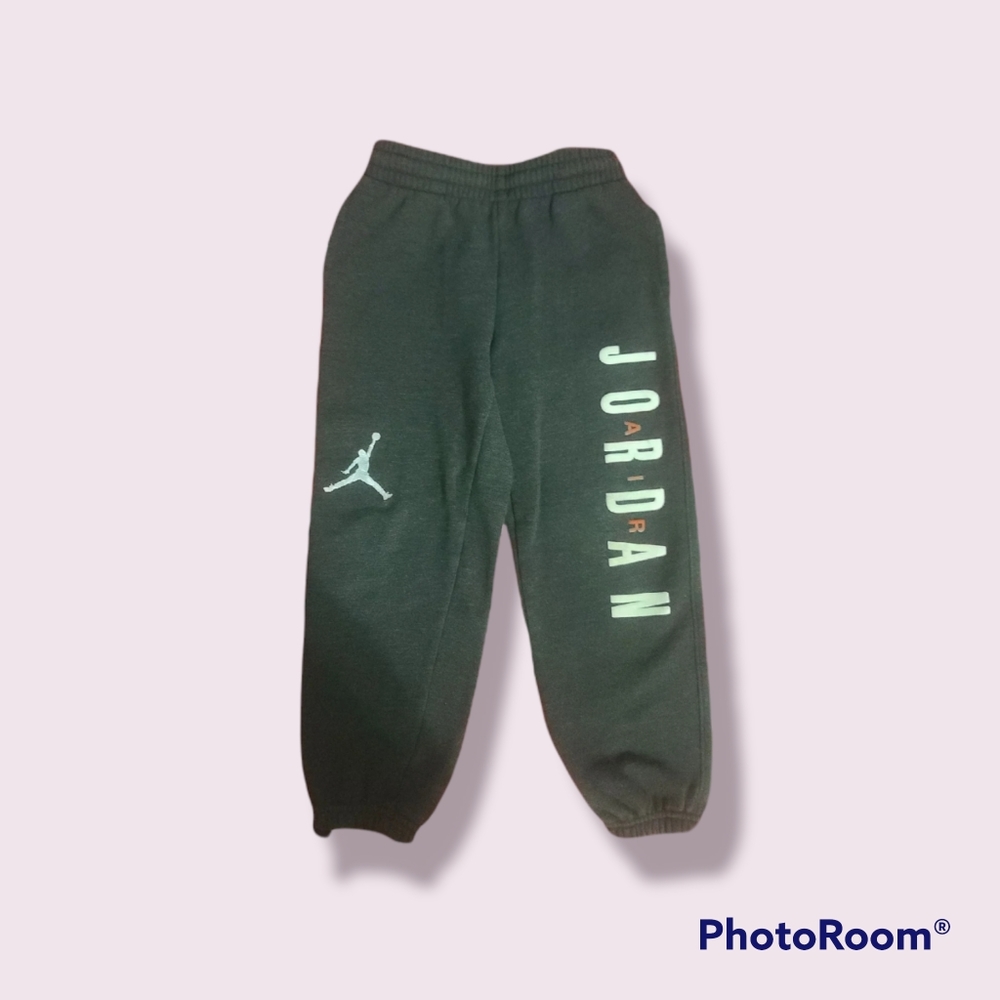 Boys Jordan sweatpants